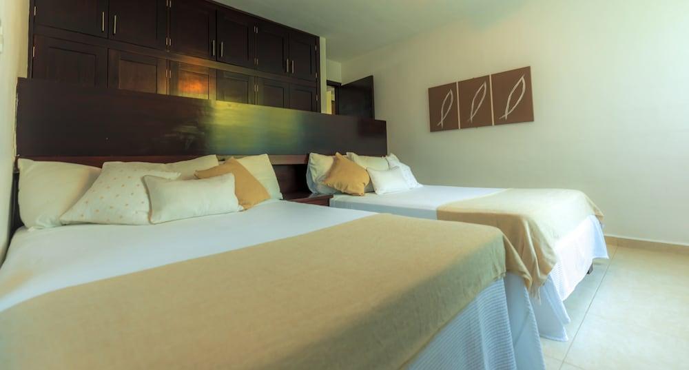 Las Gaviotas Hotel & Suites Канкун Экстерьер фото